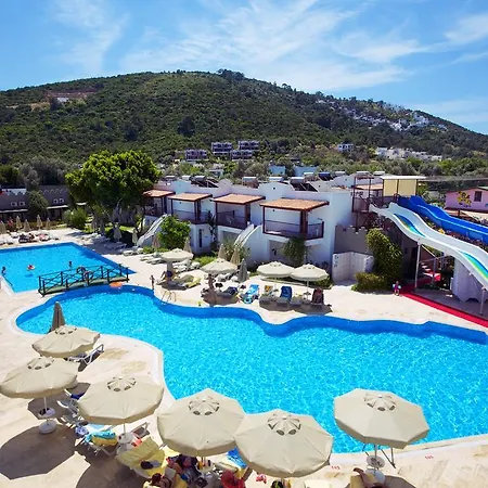 Izer Club Resort Torba