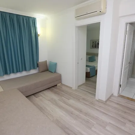 Izer Club Resort 4*