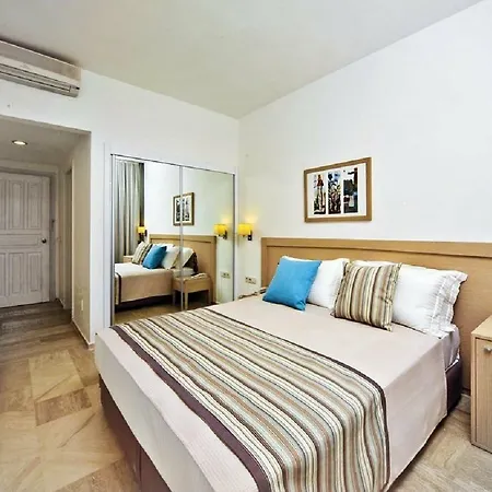 Üdülőközpont Izer Club 4*