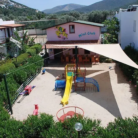 Izer Club Station touristique 4*
